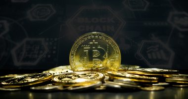 how to invest crypto tokens 2026 - Finances Tips